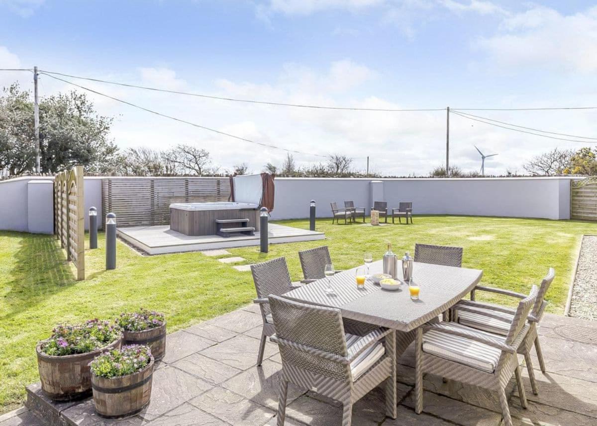 Piran Meadows Resort New Quay Exterior foto